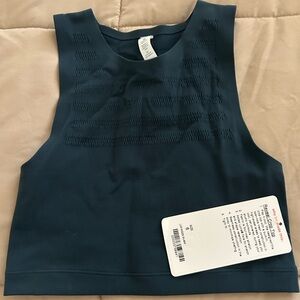 Lululemon Athletica Fitted Blue Crop Tank